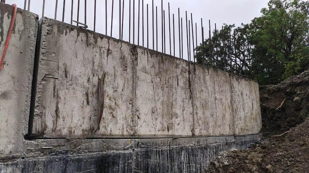 Канатная резка ж/б подпорной стены 400мм в Ялте