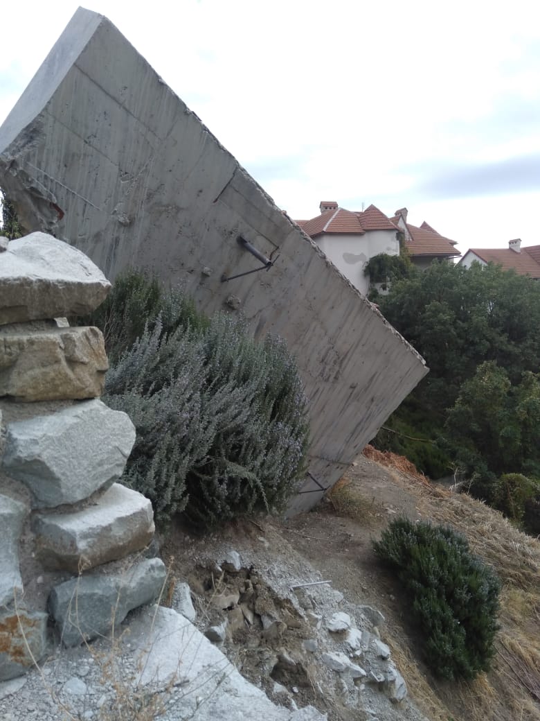 Демонтаж подпорной стены в Ялте: сверление и резка